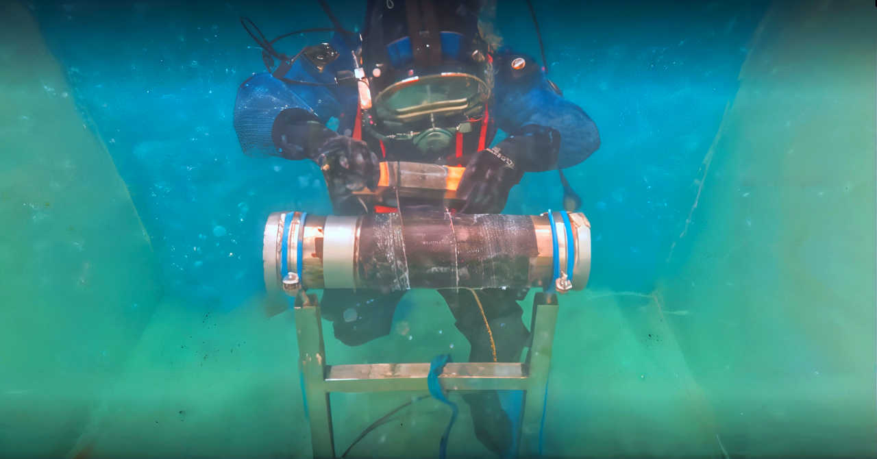 Kako omotati cijevi pod vodom sa Belzona SuperWrap II